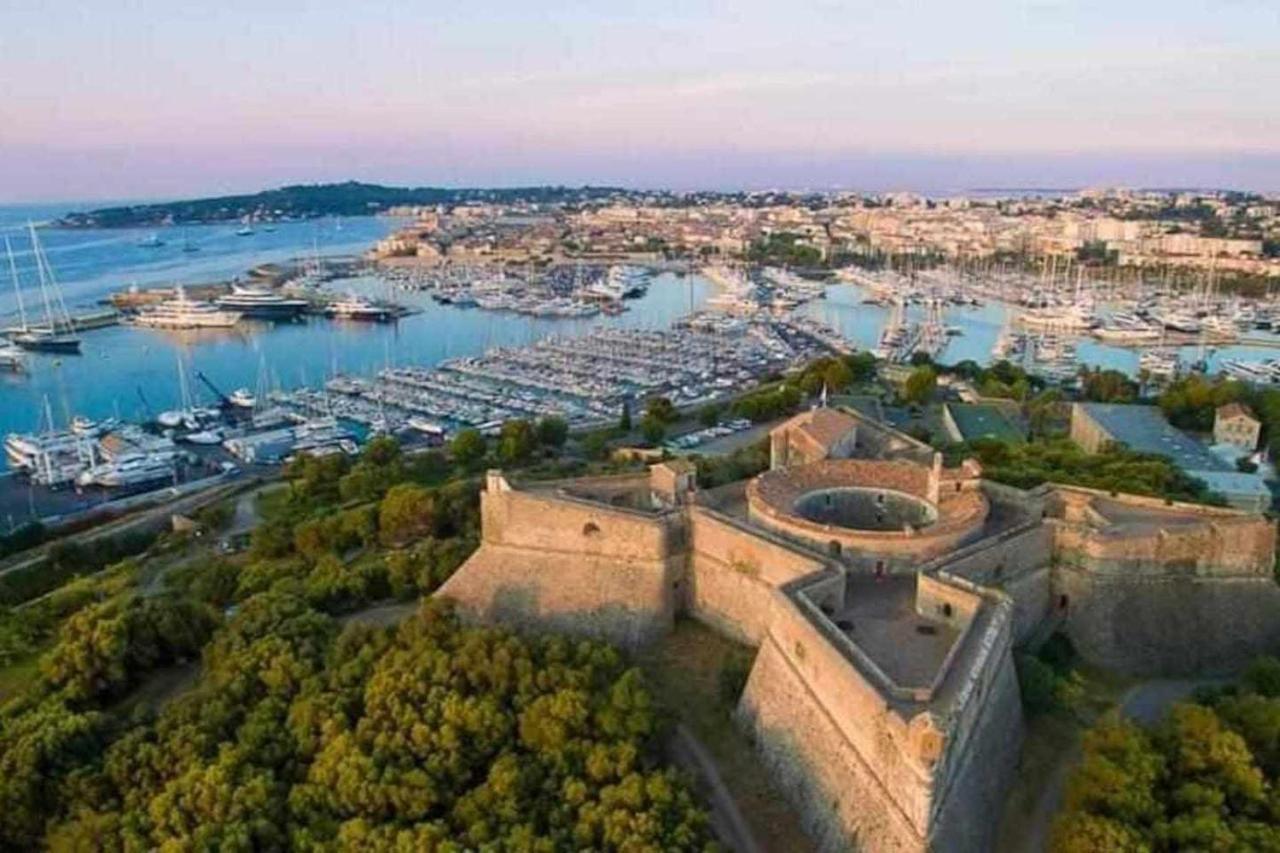 Spacious Apartment At A 5 Min Walk From The Beach Antibes Exteriör bild