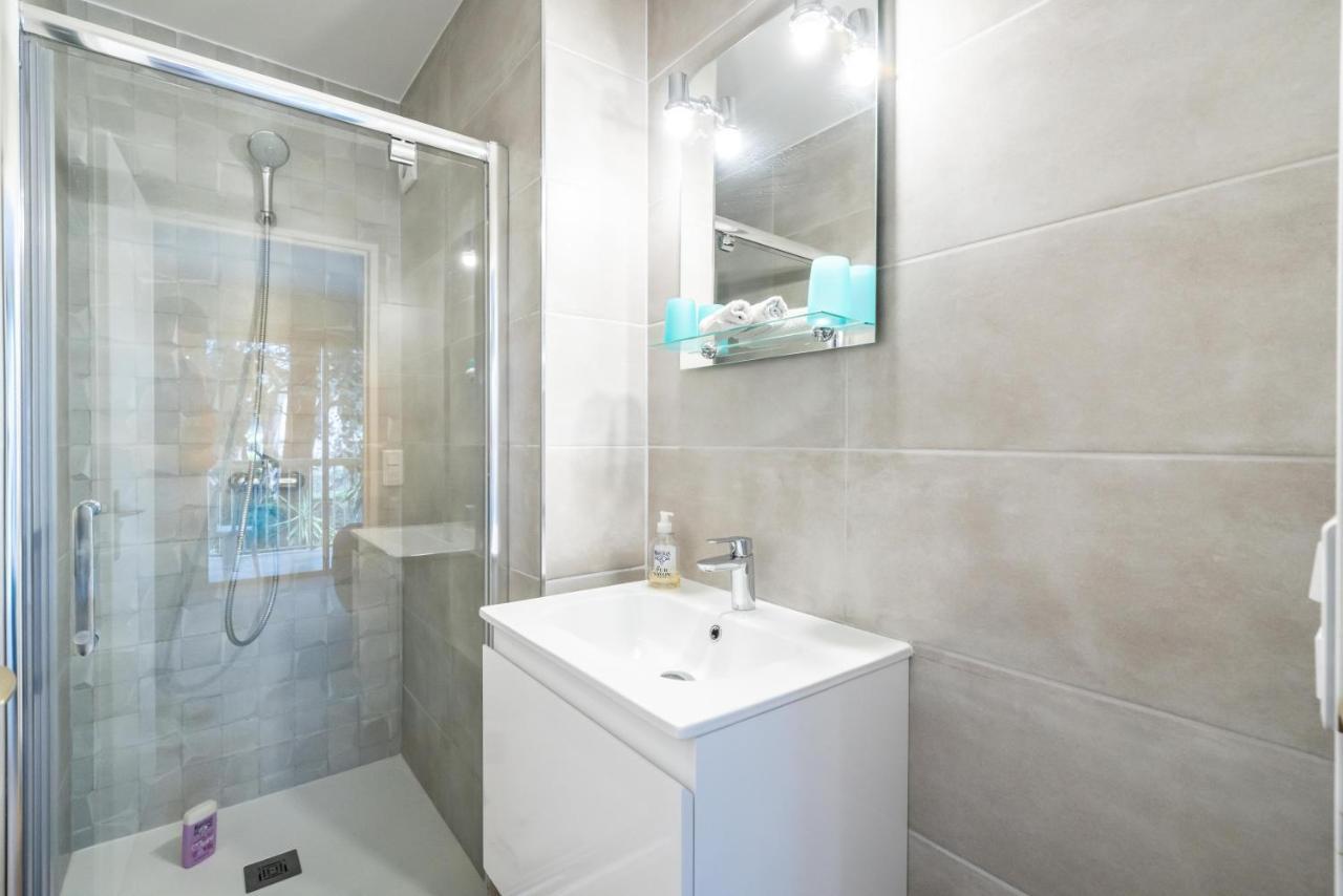 Spacious Apartment At A 5 Min Walk From The Beach Antibes Exteriör bild