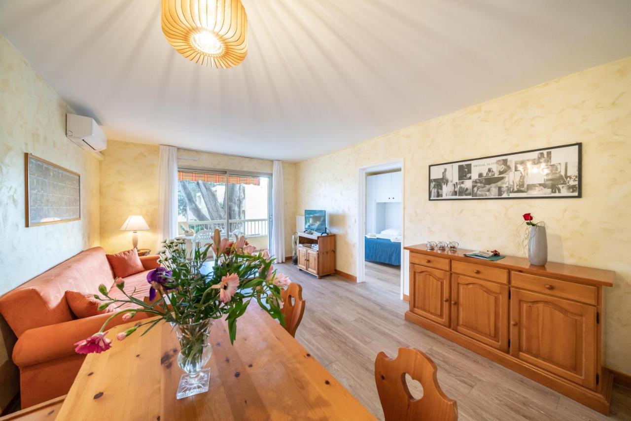 Spacious Apartment At A 5 Min Walk From The Beach Antibes Exteriör bild