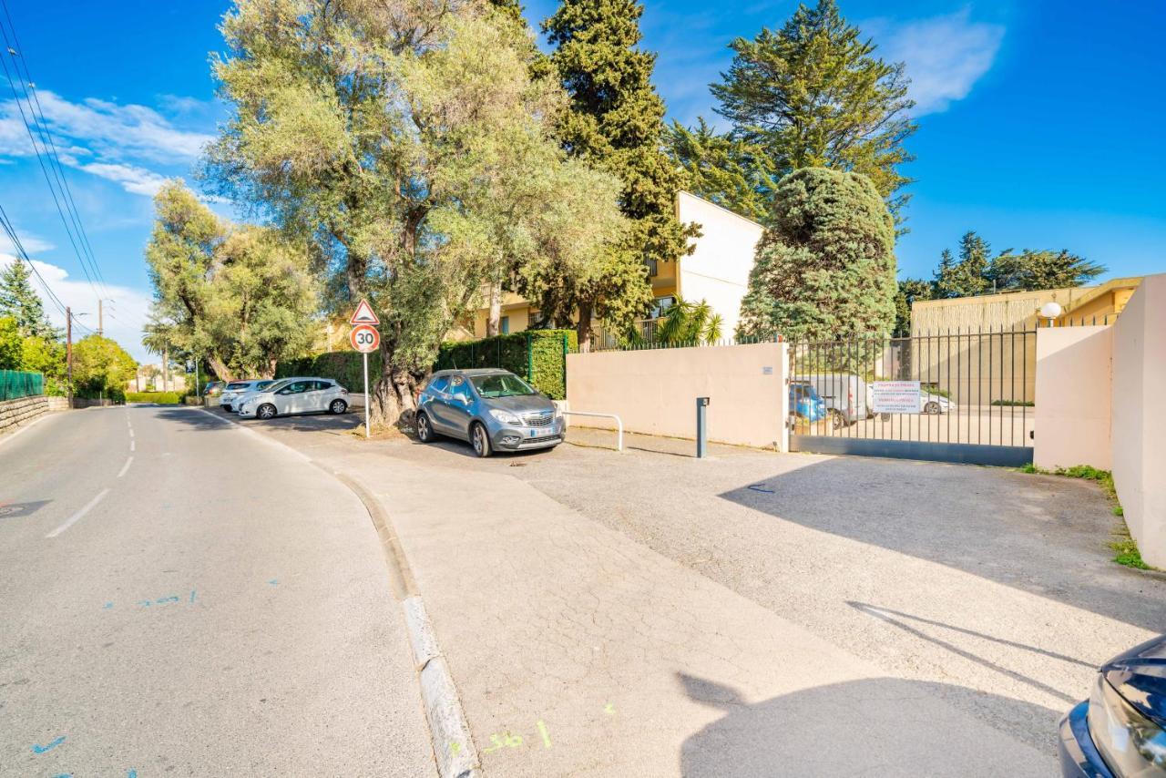 Spacious Apartment At A 5 Min Walk From The Beach Antibes Exteriör bild