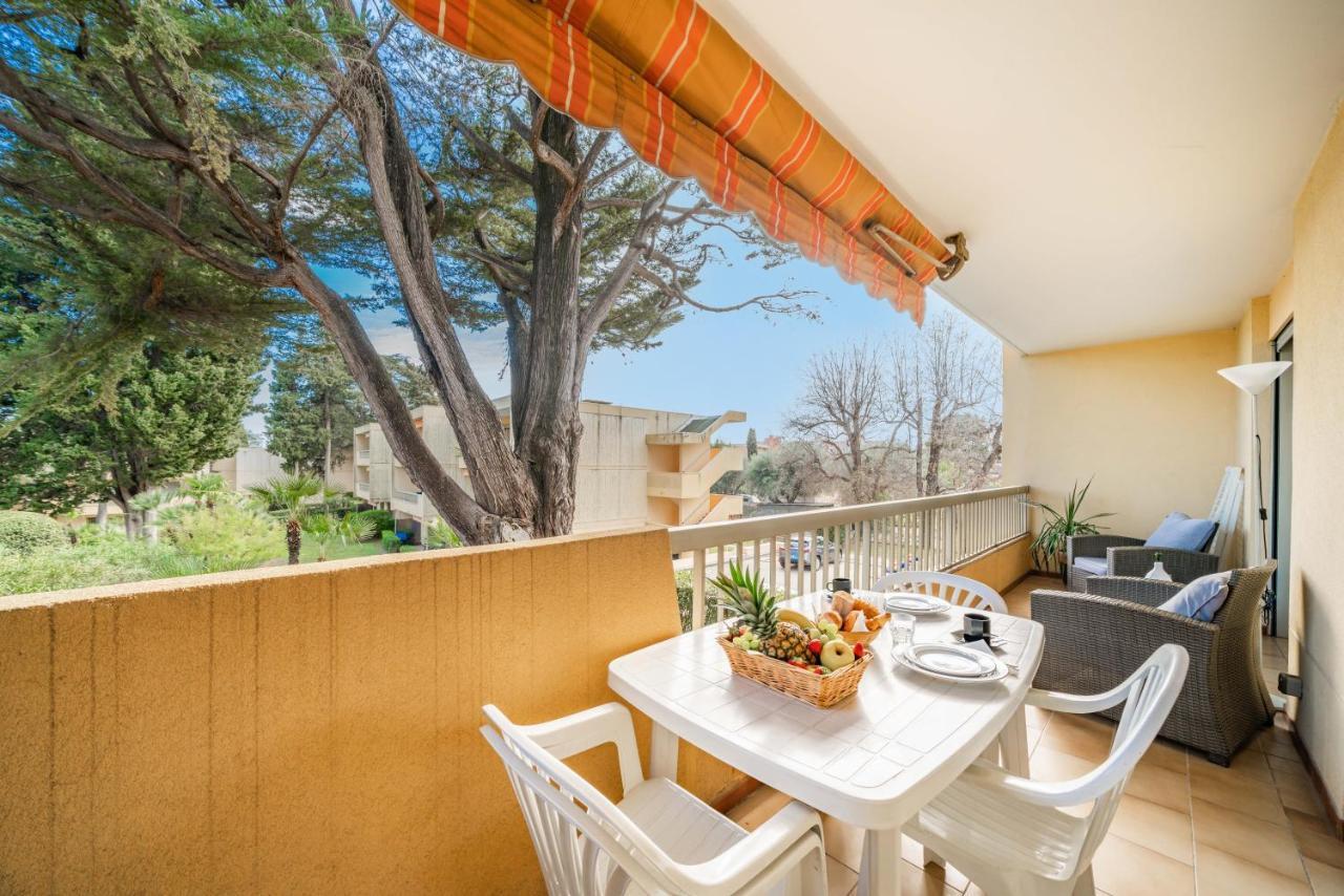Spacious Apartment At A 5 Min Walk From The Beach Antibes Exteriör bild