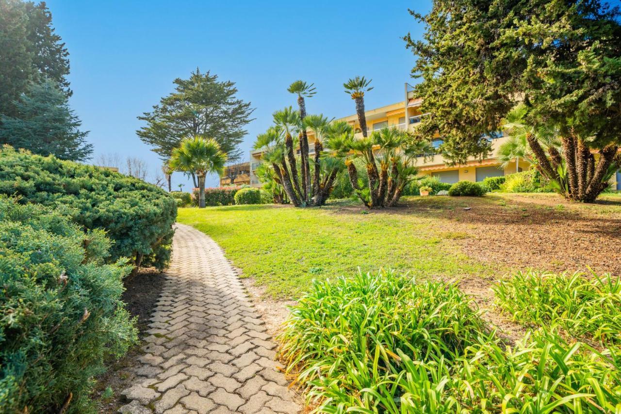 Spacious Apartment At A 5 Min Walk From The Beach Antibes Exteriör bild