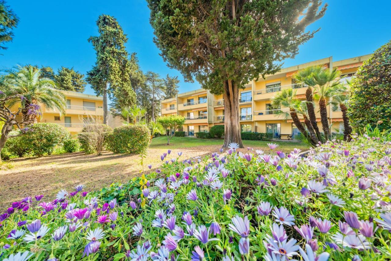 Spacious Apartment At A 5 Min Walk From The Beach Antibes Exteriör bild