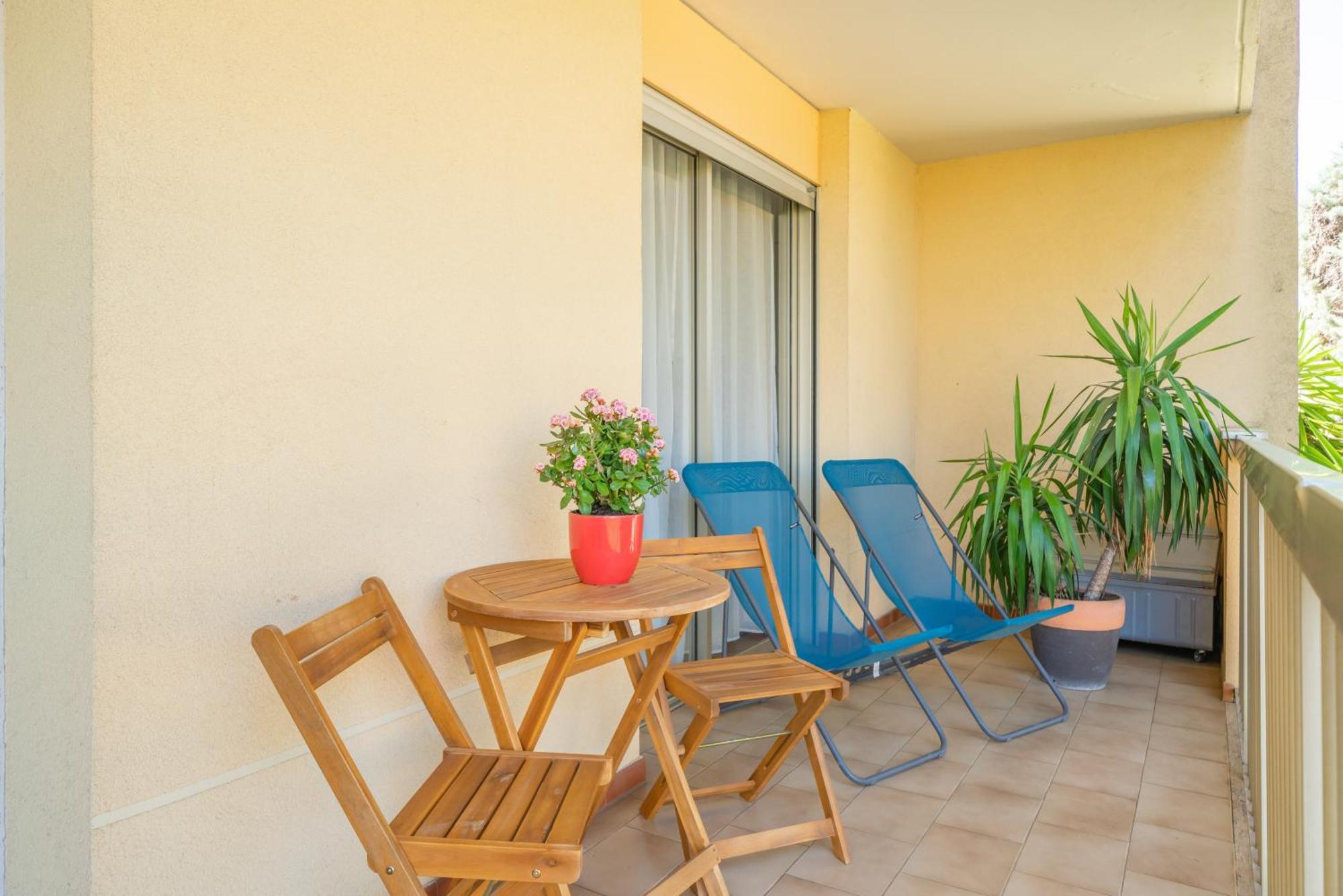 Spacious Apartment At A 5 Min Walk From The Beach Antibes Exteriör bild