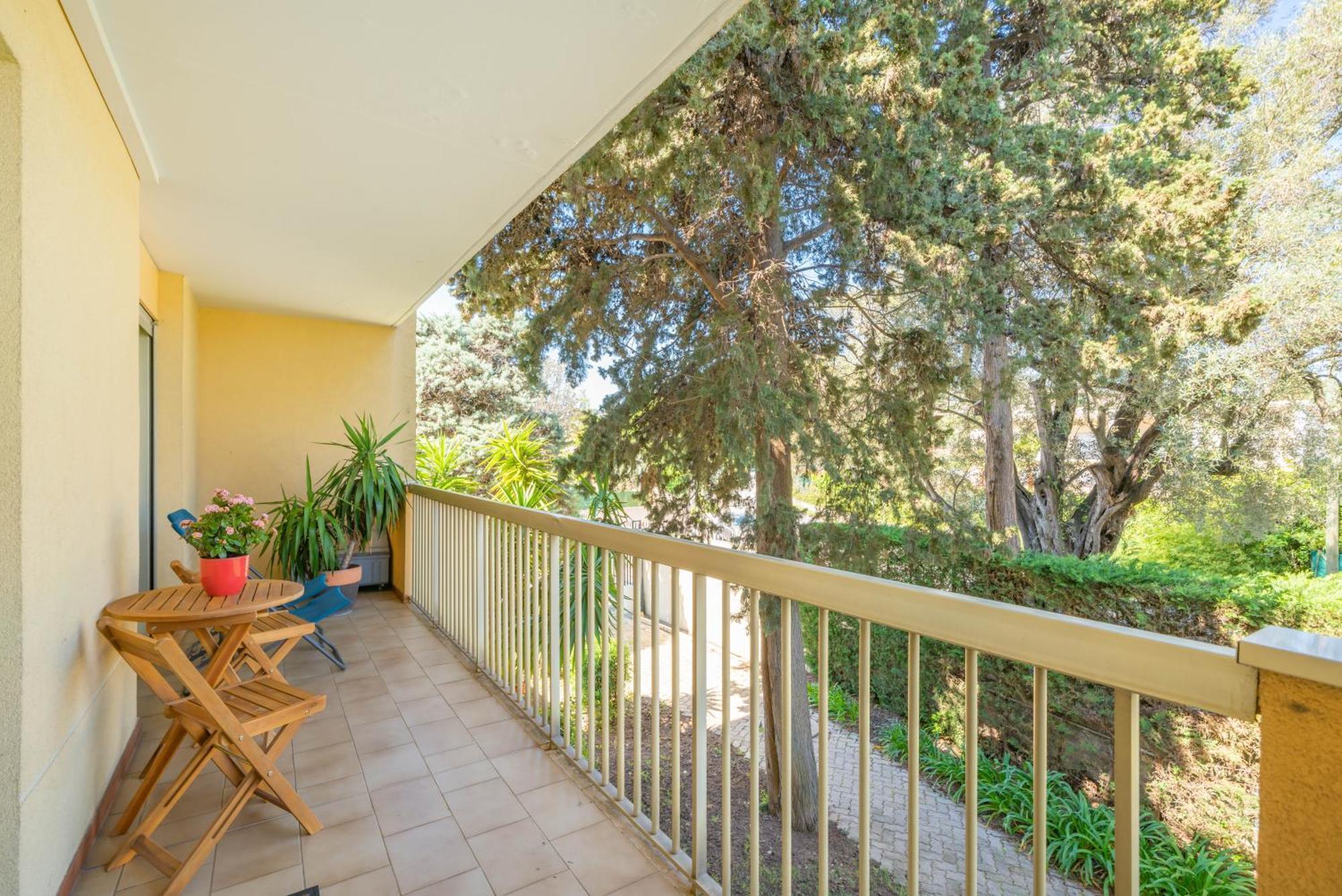 Spacious Apartment At A 5 Min Walk From The Beach Antibes Exteriör bild