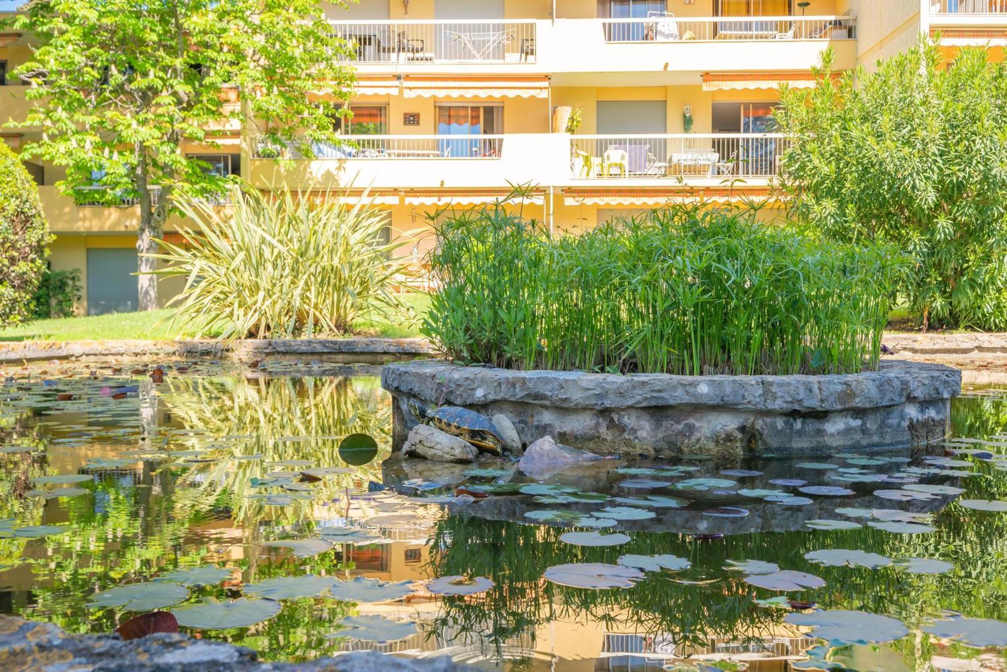 Spacious Apartment At A 5 Min Walk From The Beach Antibes Exteriör bild